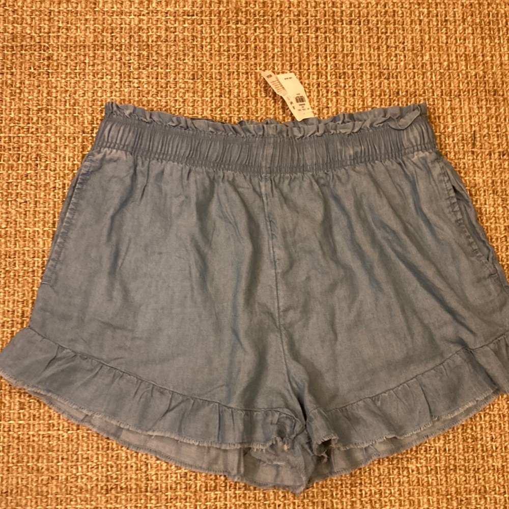 Aerie ruffle shorts. Size medium.